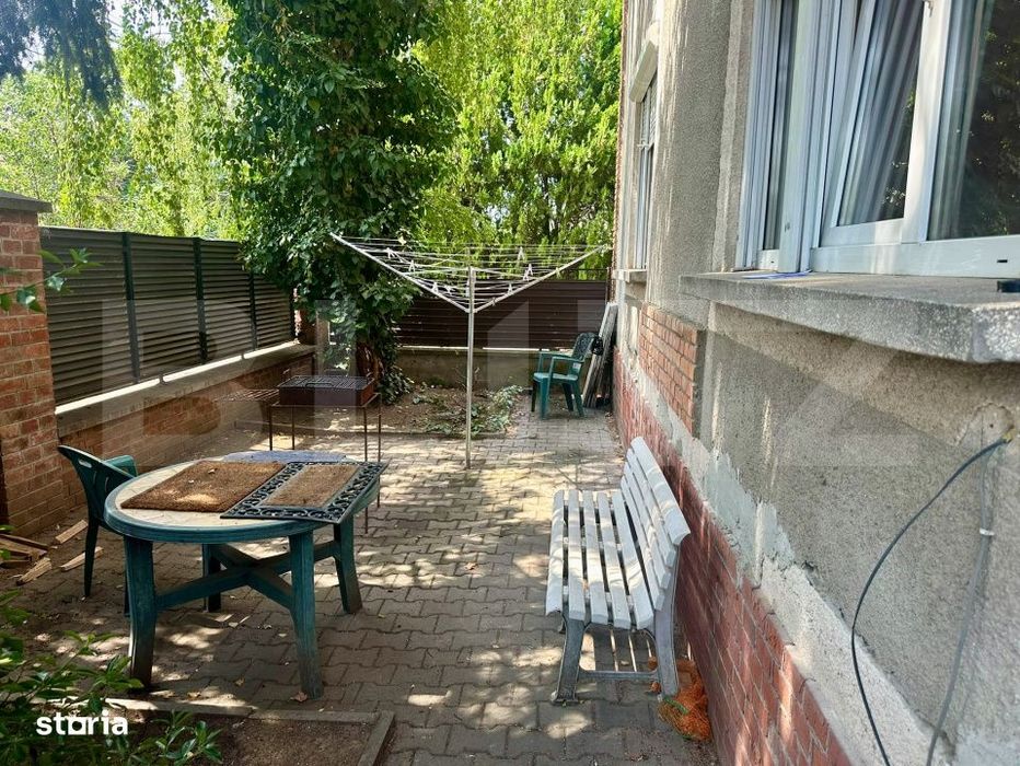 Apartament 3 camere, 100 mp, zona Dambovita