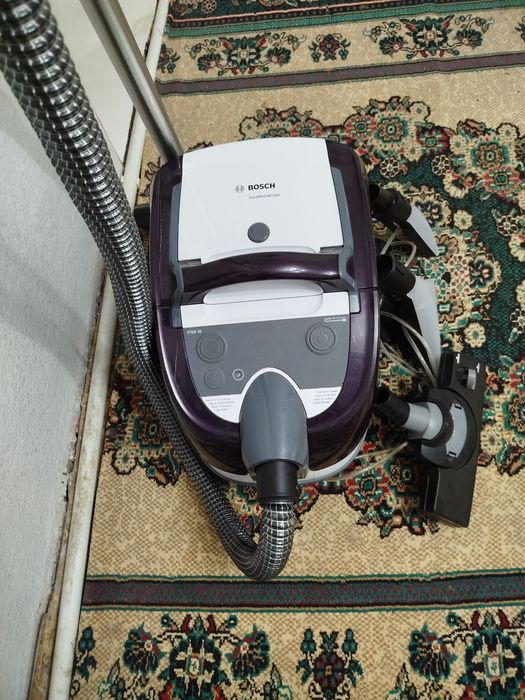 Продам пылесос моющий