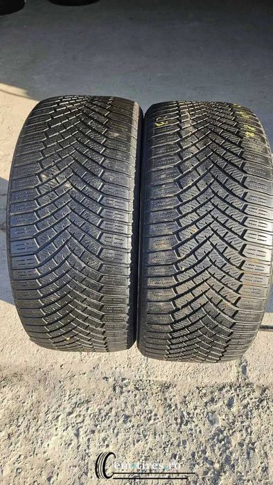 285/40 R22 • Iarna • Yokohama BluEarth Winter V906 110W | 2 buc | DOT 2023 | Pret/buc