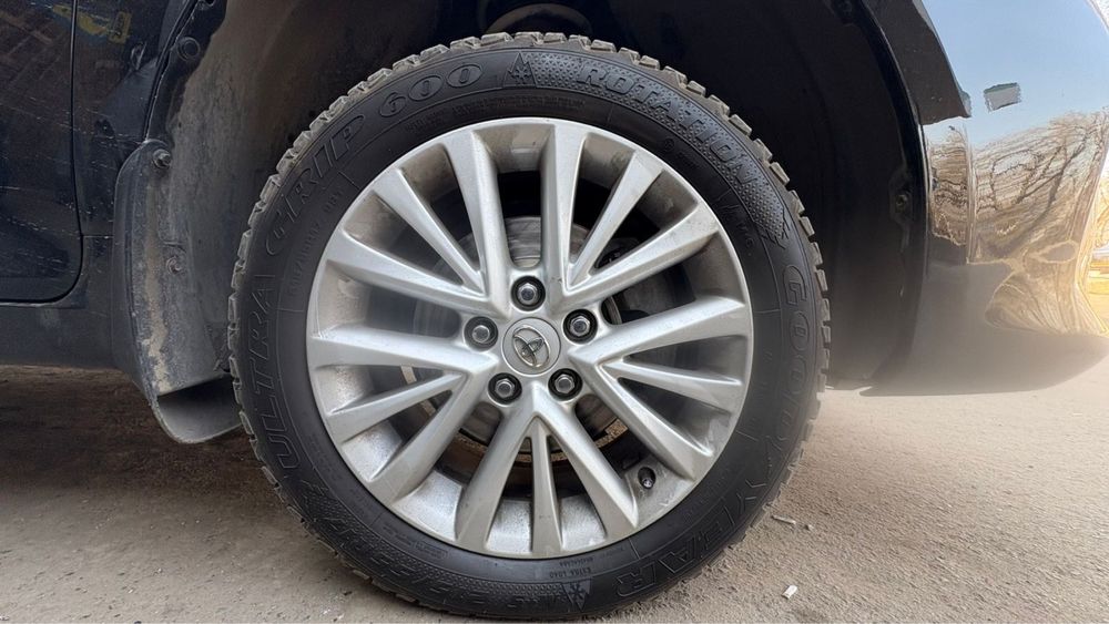 Продам покрышки 215/55 r17