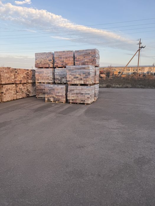 Продам кирпич полуторный и одинарный