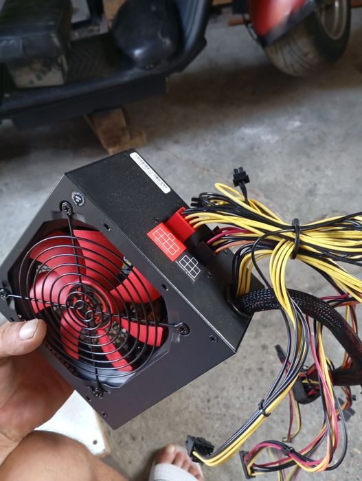 Urgent Vând sursa Modulara MarsGaming MPII 850
