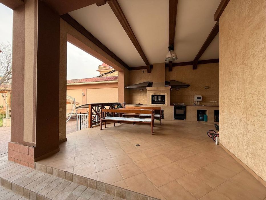 Продается дом 4 комнаты, ориентир: Дагестанская, 260м²