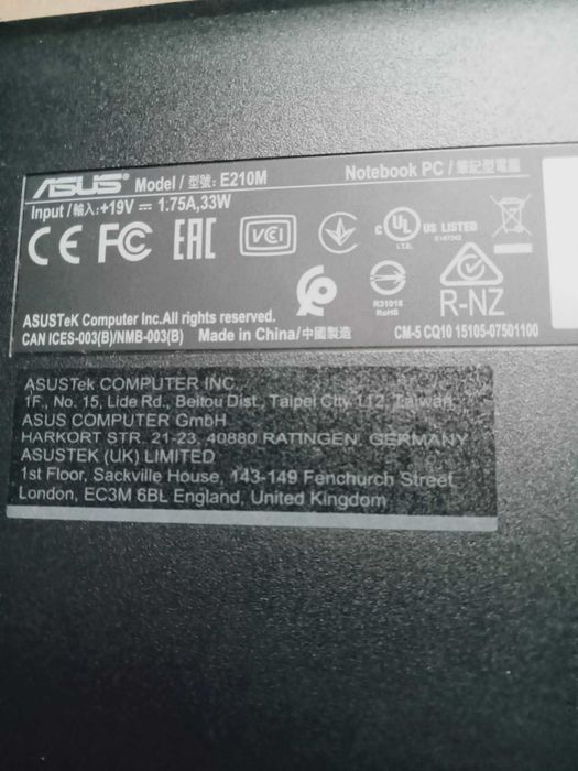 Vând notebook asus nou nefolosit preț 700 lei