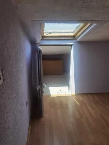 Продава се Четиристаен апартамент в Асеновград - 85 кв.м за 1295 €/кв.м - Снимка #2