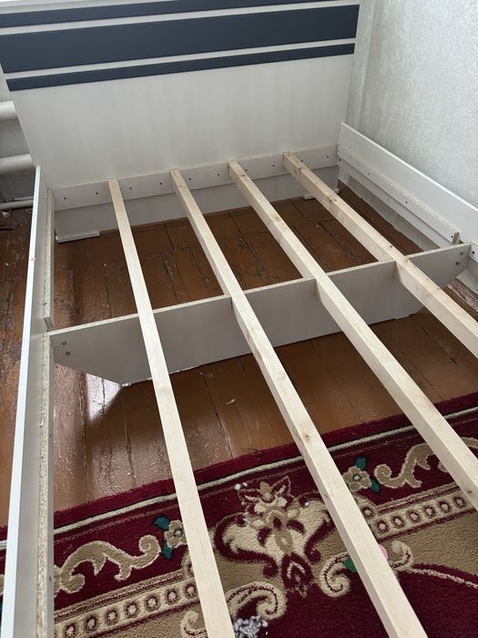 Продам двухспальную кровать