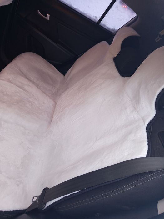 Продаю чехол автомобильный. Хорошем состояние