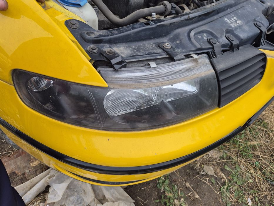 Far faruri stânga dreapta  SEAT LEON  2001 - 2006