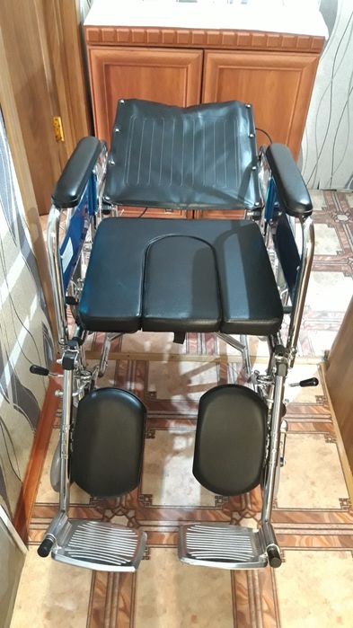 Продам инвалидную коляску