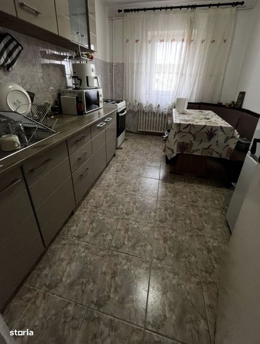 Apartament 2 camere, semidecomandat, mobilat in zona Olimpia Stadion — fotografia 3