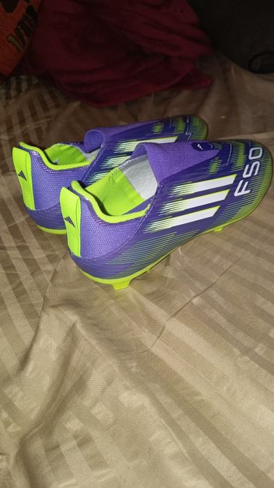 Ghete de fotbal adidas F50 League Copii, Mov/Lime, fara sireti  Marime: 36