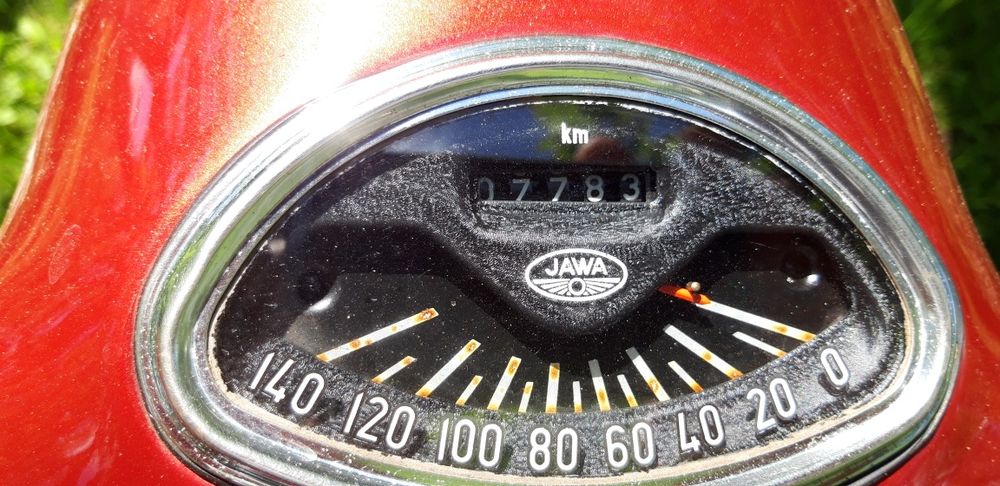 Vând/Schimb   Jawa 250 panelka model 592 an 1973  cu MTB electric nou.