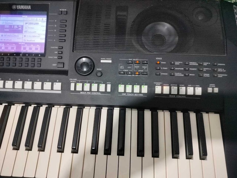 Синтезатор Yamaha PSR-A2000