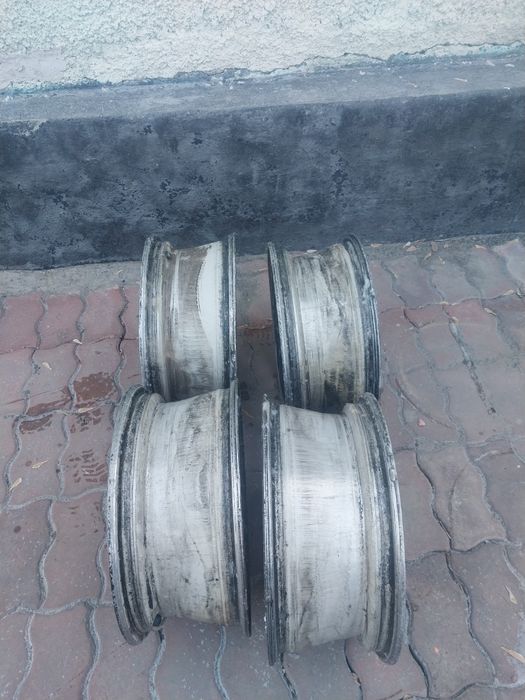 Продам диски на раз 16. 5*100 оригинал 90000 цена