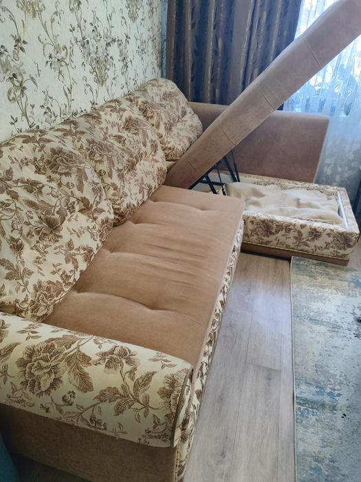 Продам угловой диван