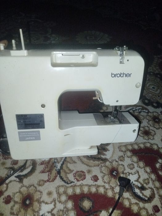 Tikuv mashina 17 xil chok tikadi