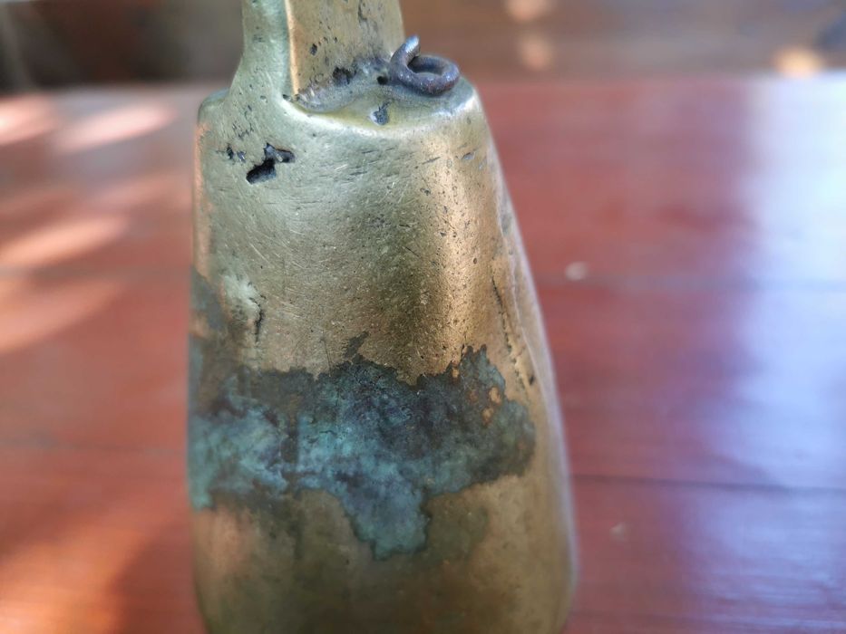 стар бронзов чан