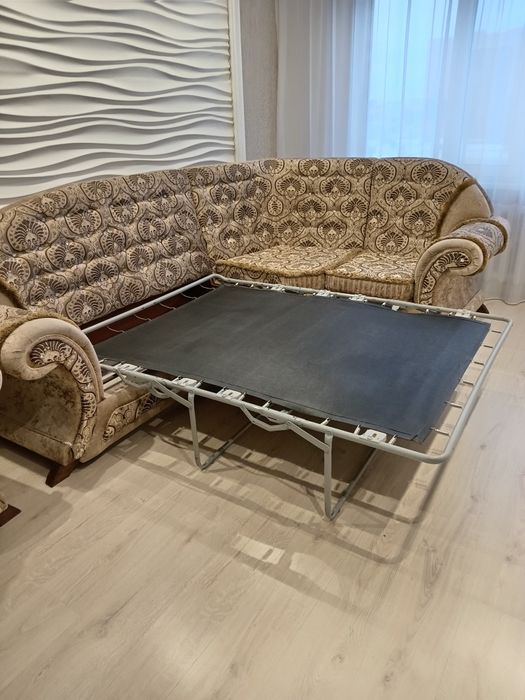 Срочно диван 200тысяч. тг.