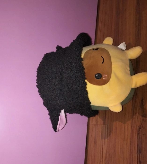 Bucket Hat oaia neagră