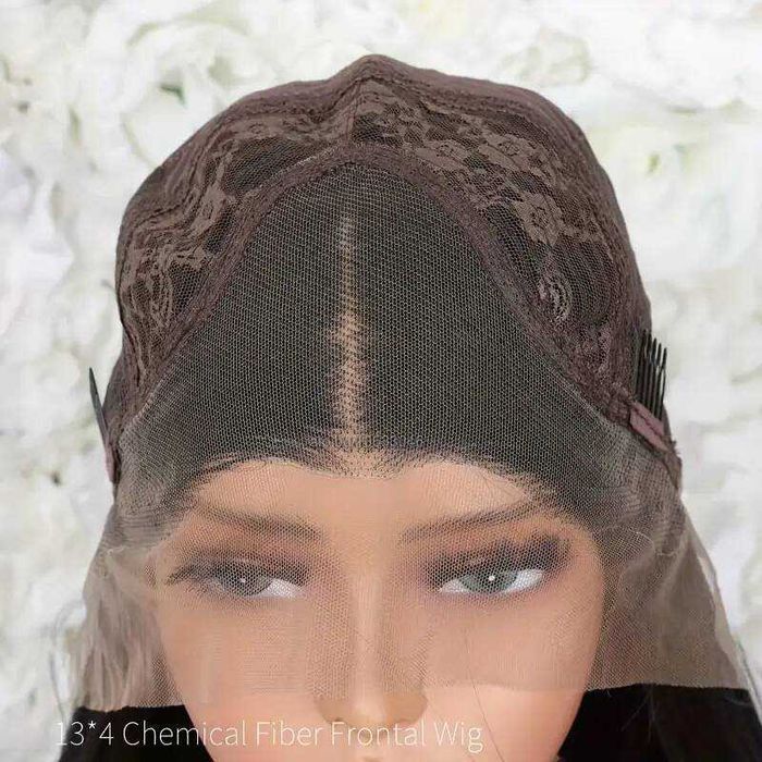 Естествена медено руса перука със светли кичури и дантела 13х4