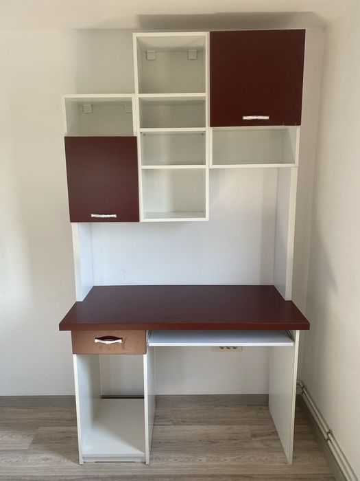 Birou NOU cu loc de depozitare