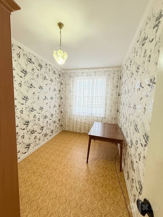 3 xonalik kvartira sotiladi