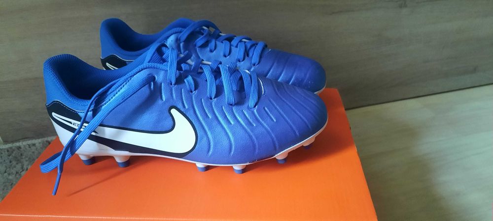 Бутонки Nike Tiempo Legend 10 Academy FG/MG