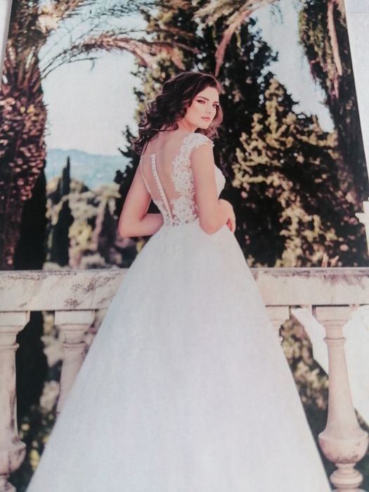 Rochie de mireasa model superb