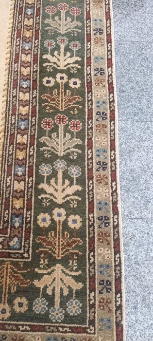 Covor vechi în stare foarte bună