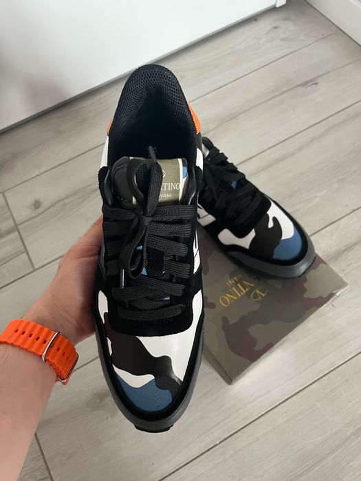 Valentino rockrunner