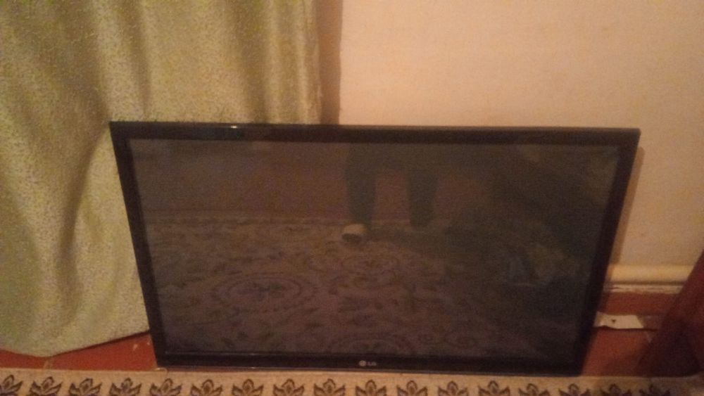 Продам Телевизор LG