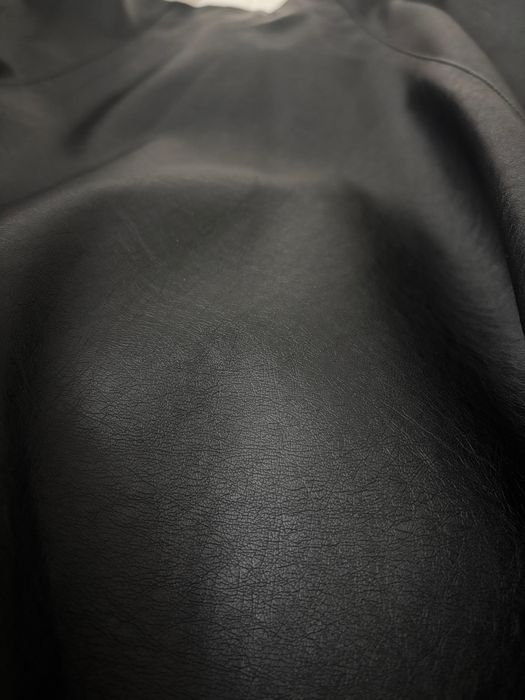 Кожена пола.      .