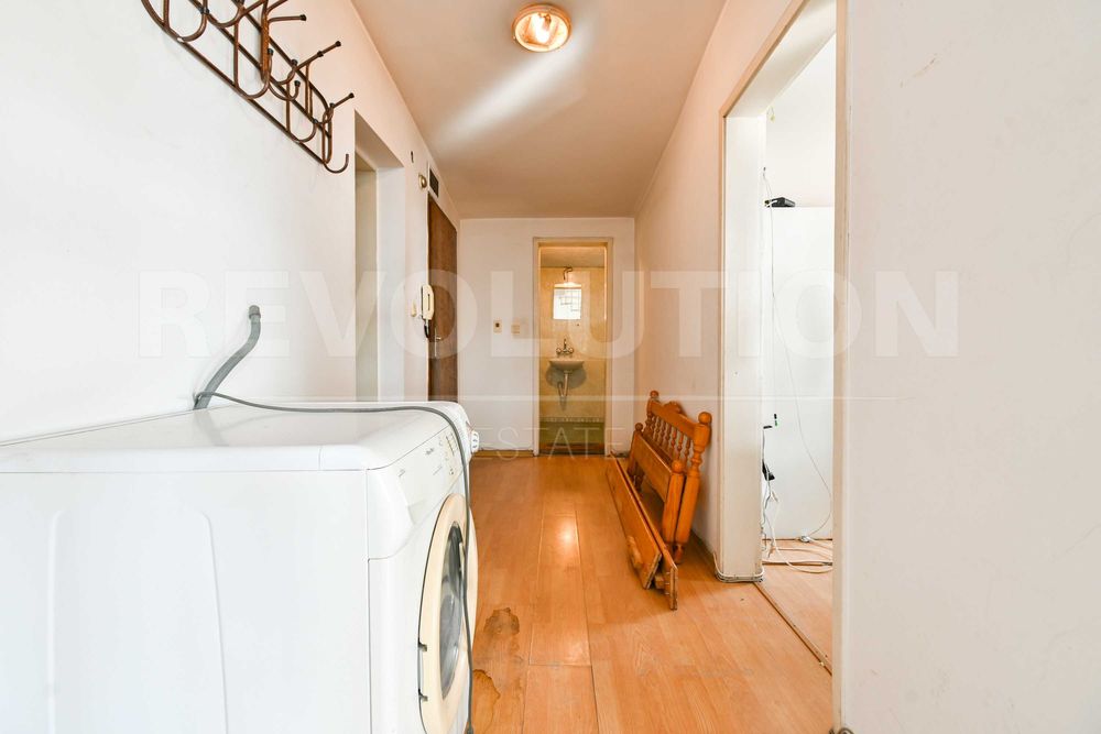 Продава се Тристаен апартамент в София, Център - 120 кв.м за 2084 €/кв.м - Снимка #11