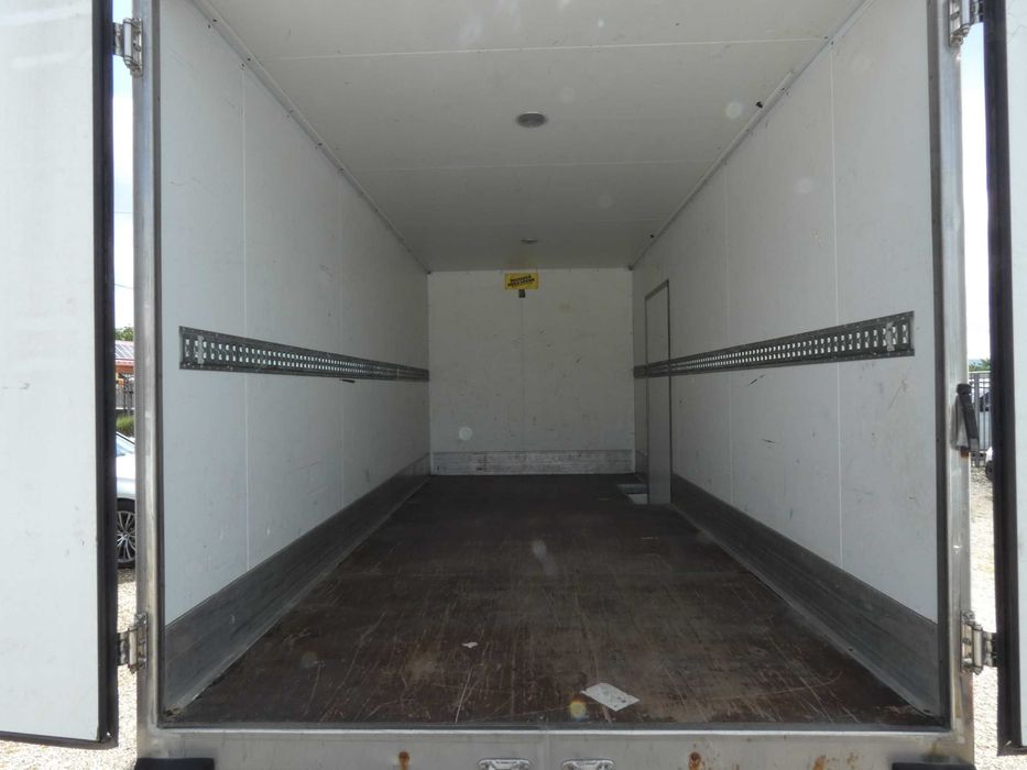 Iveco 35S14 / izoterm / 10 europaleti / stoc 3 unitati