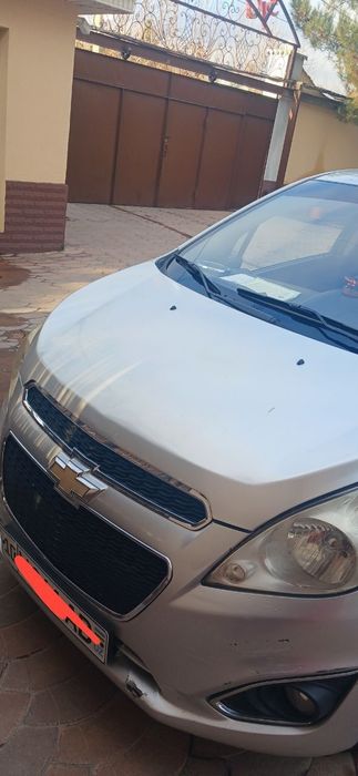 Срочно сотилади спарк 2011