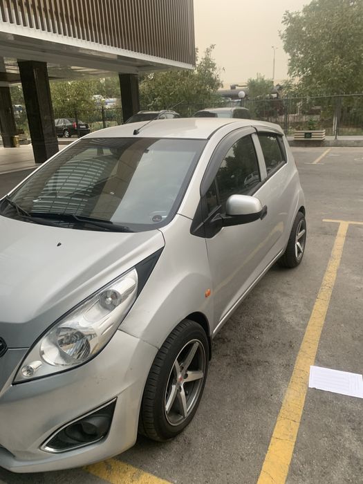 Продатеся спарк 2011 года , 270 000 пробег .