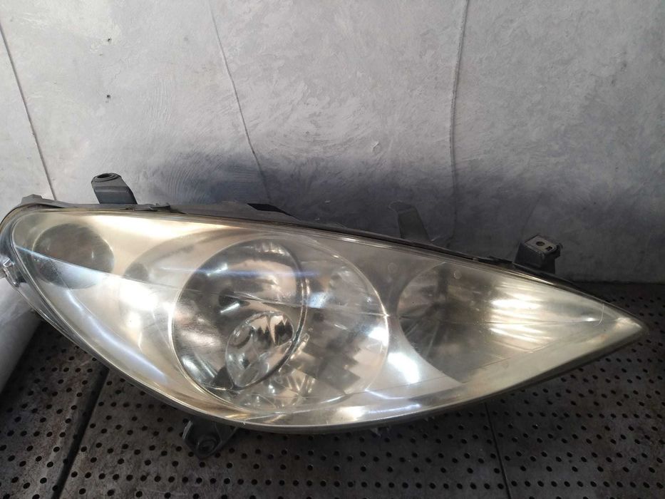 Far dreapta peugeot 307 9634369080