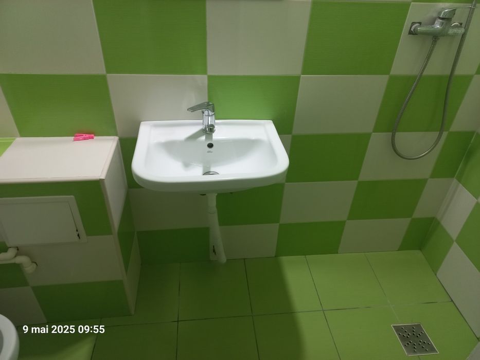 Inchiriez garsoniera