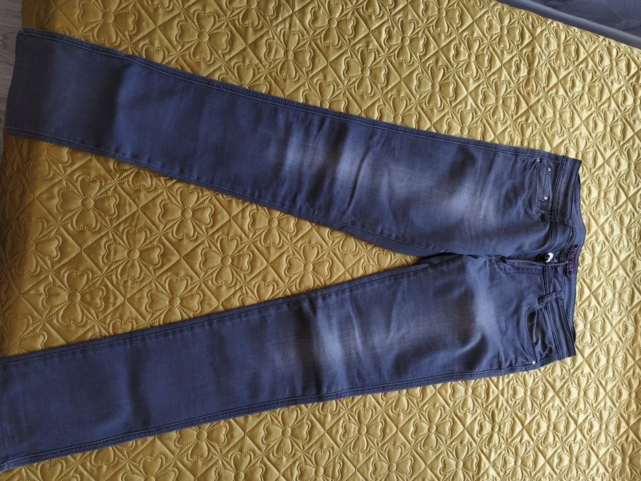 Продам пакет джинс