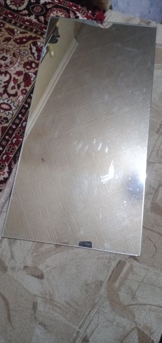 Зеркало.    .   .