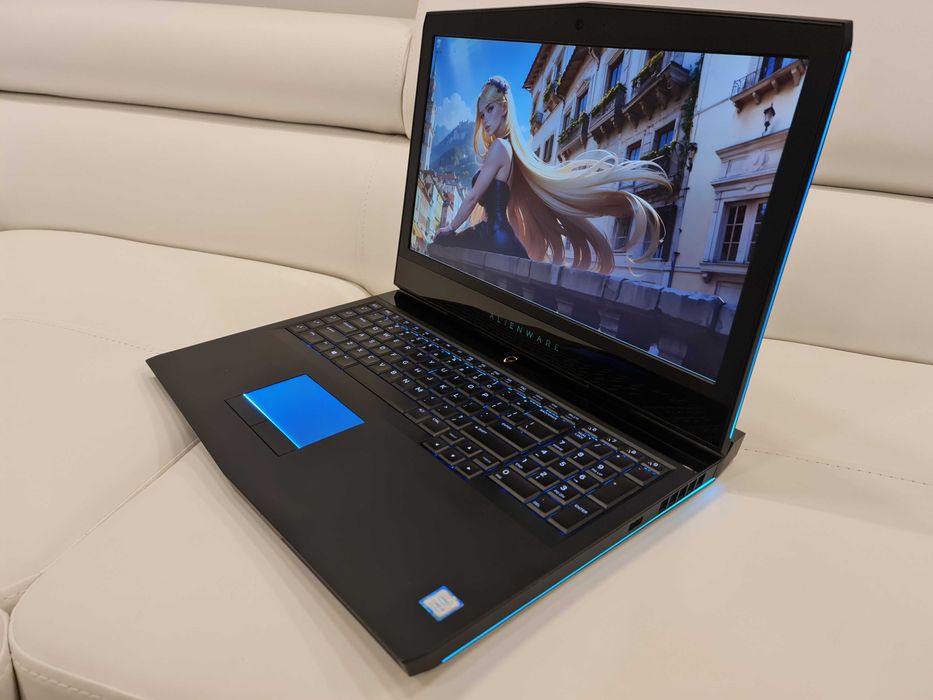 Laptop gaming Alienware ,intel core i9 ,video 8 gb, ram 32 gb,  17,3"