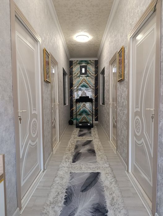 Koʻk terakda srochna yangi qurilgan uy sotiladi