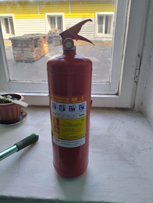 Продам новый огнетушитель