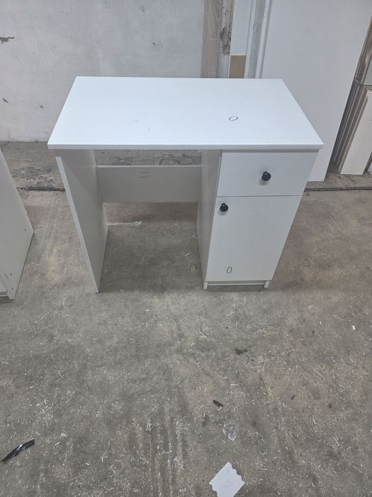 Парта. Стол. Компьтерный стол