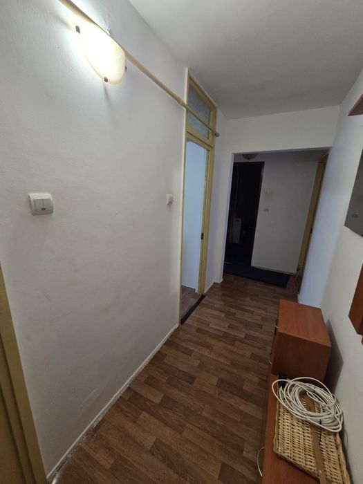 Închiriez apartament 2 camere zona Lunca