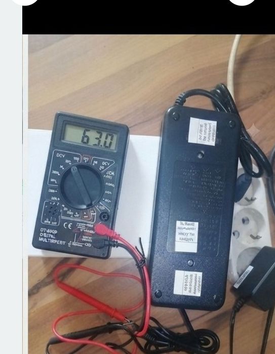 Alimentator 63 volti  2 amperi  incarcare litium nou pentru bicicleta sau scooter