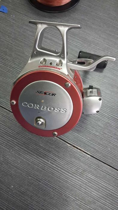 Мултипликатор Cormoran Corboss пръчка Spo 80lbs сом комплект