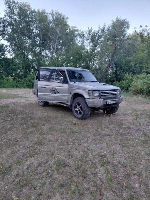 Продам Паджеро 2