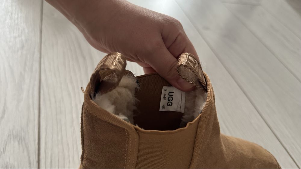 Продам угги 40 размер