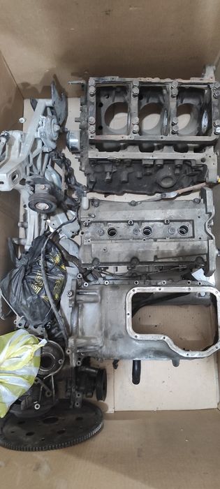 Головка блока на двигатель G6CU